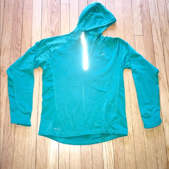 💚🎉Nike hooded fleece - Picture 2 of 6